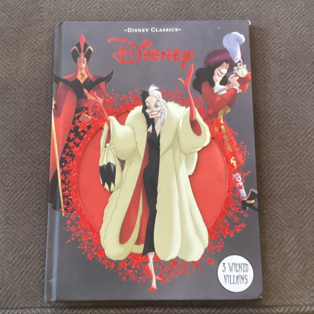 Disney Book Peter Pan Aladdin 101 Dalmatians Kid’s Hard Cover Book